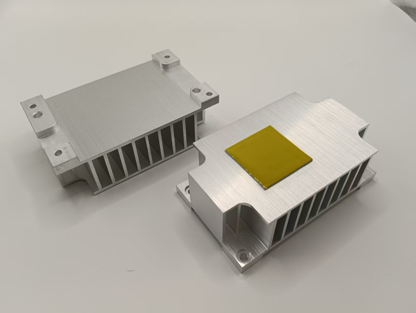 鋁散熱器(Aluminum Heat Sink)